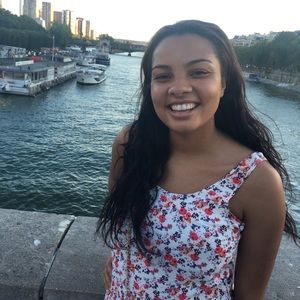 Meet your Posher, Jade